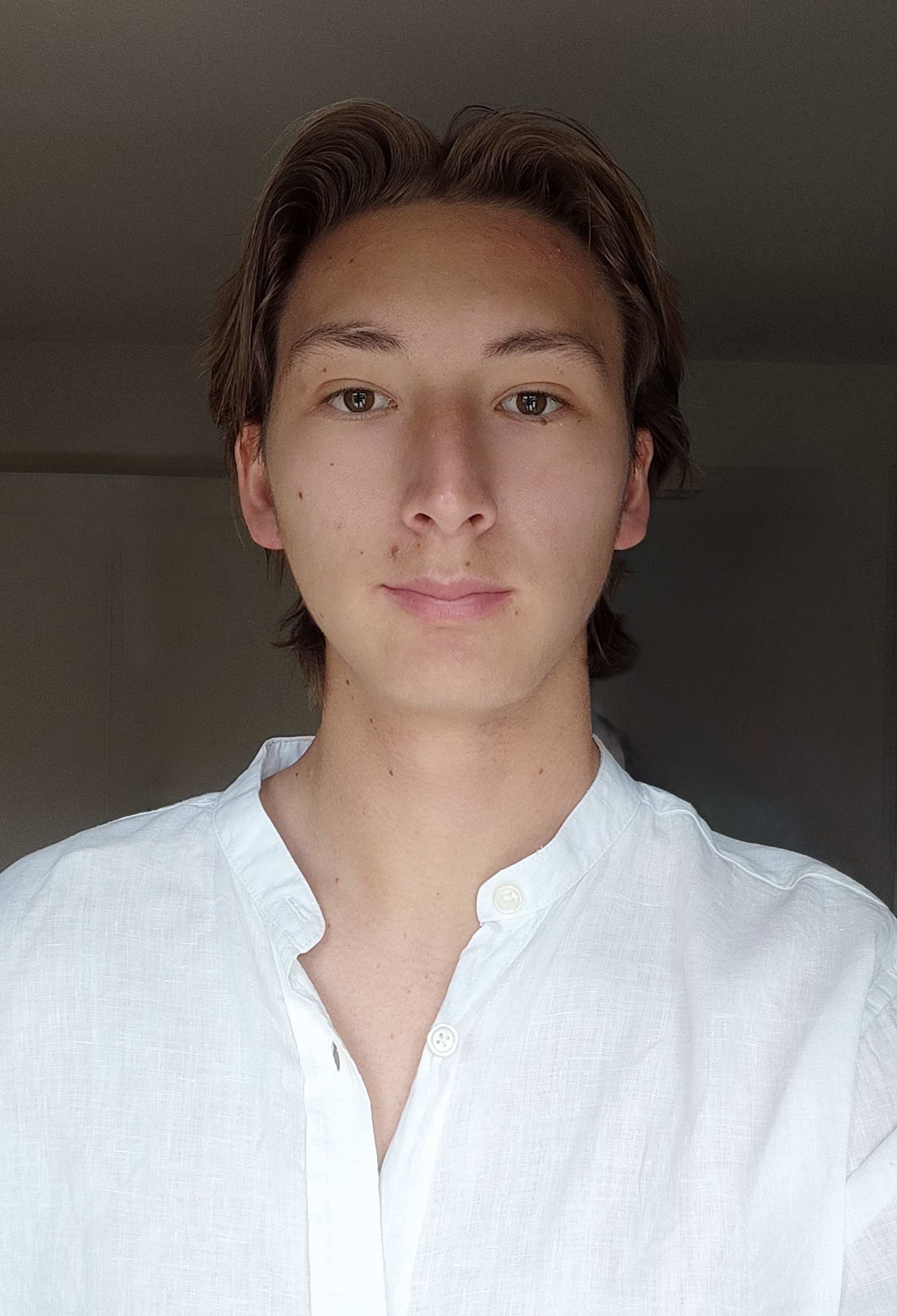 Portrait de Valentin Fregona-Mermet, étudiant en informatique et futur Business Analyst
